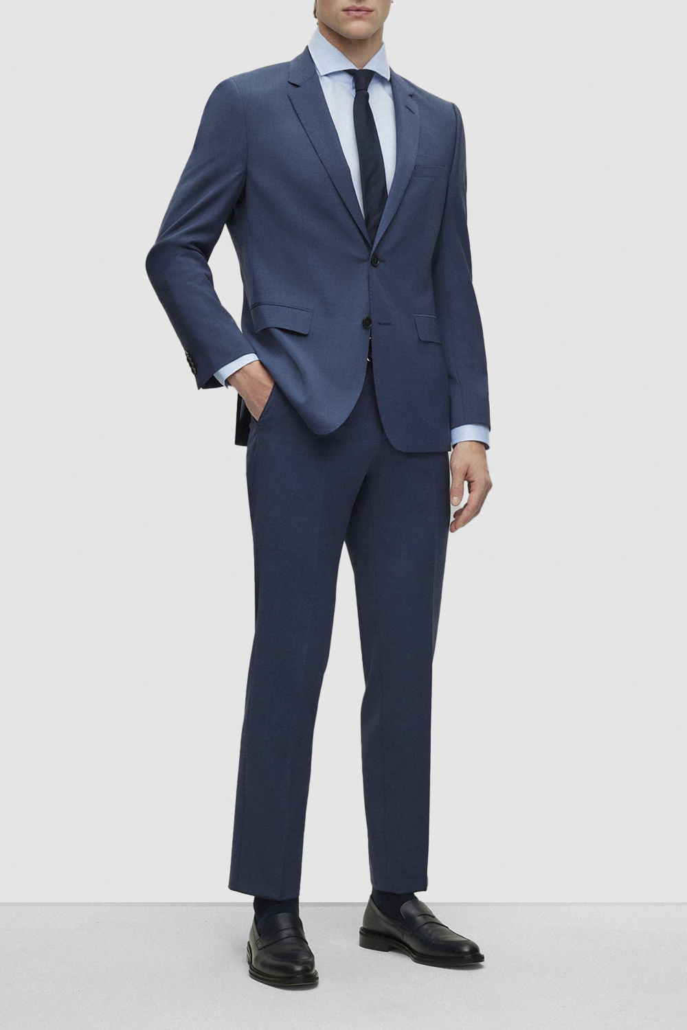 תמונת כל הלוק של חולצה מכופתרת מכותנה